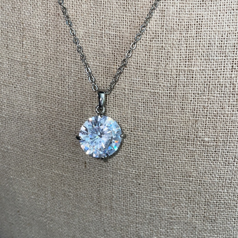 Vintage cubic zirconia necklace. 18”